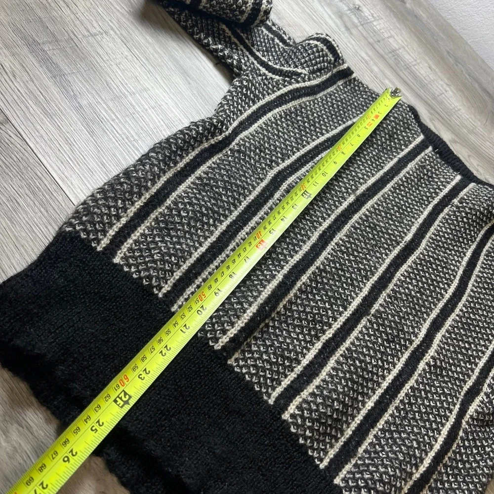 Milwaukee Knit Sweater Mens M Black White Striped Virgin Wool Vintage Mock Neck